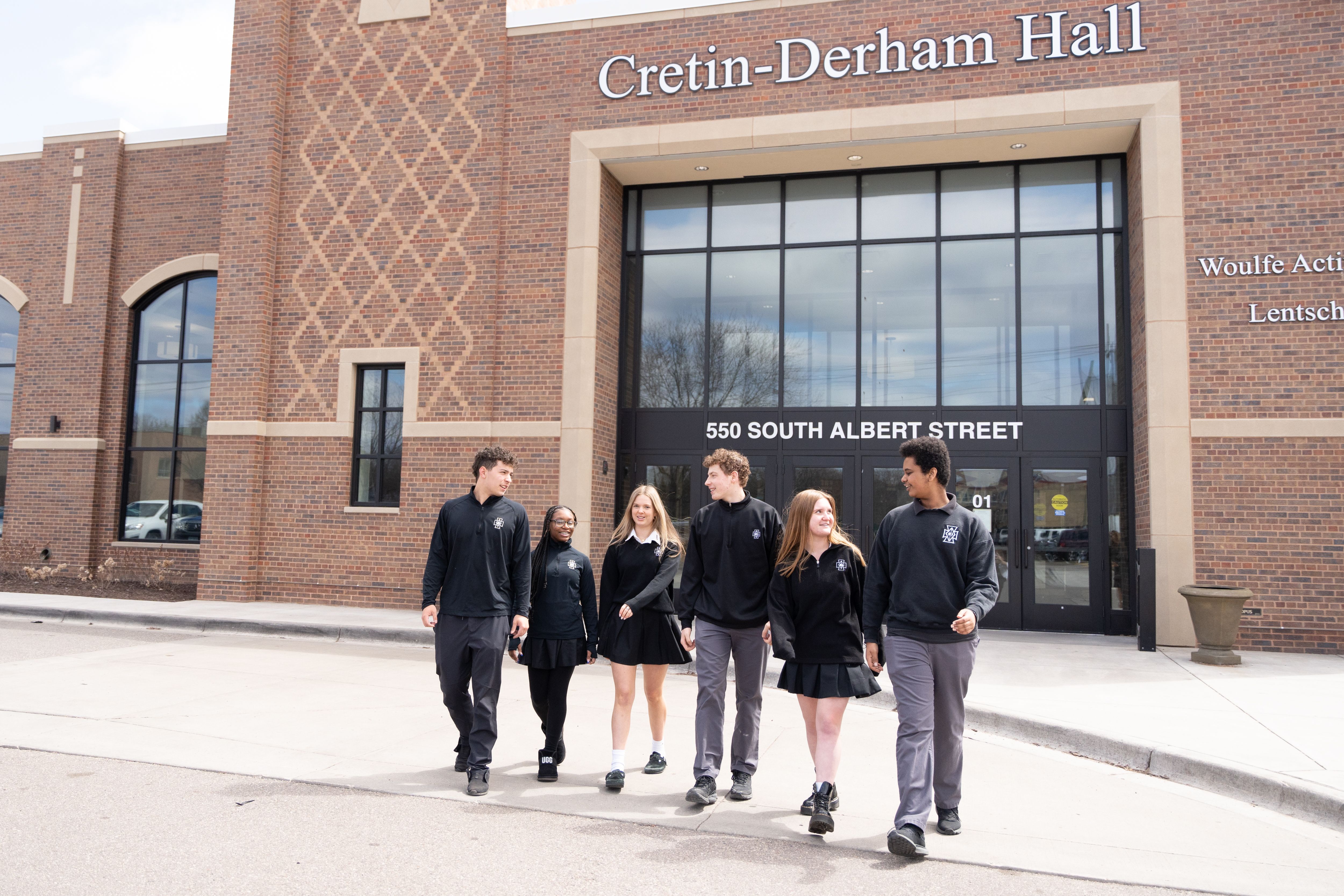 Cretin-Derham Hall.jpg