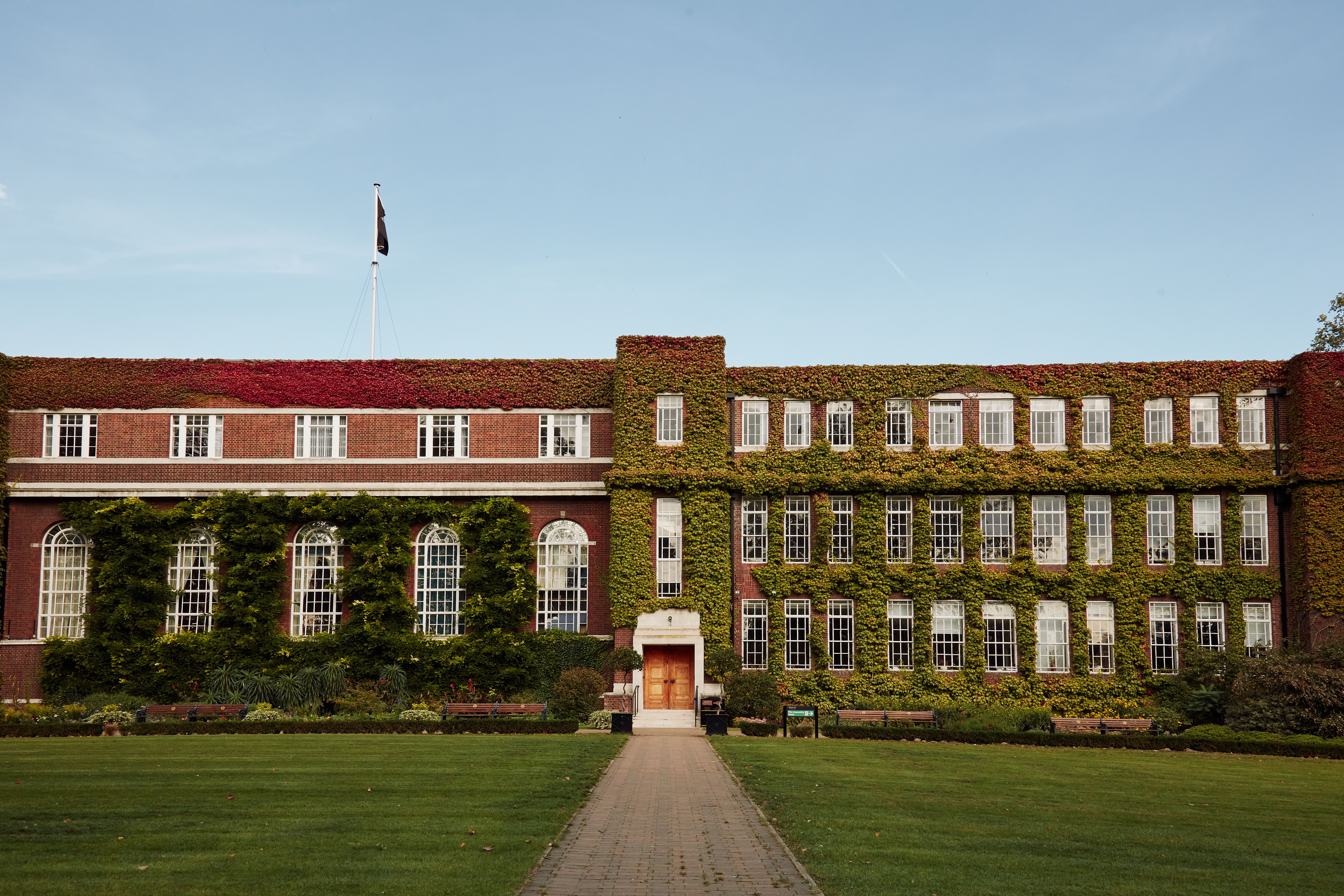 Regent's University London.jpg