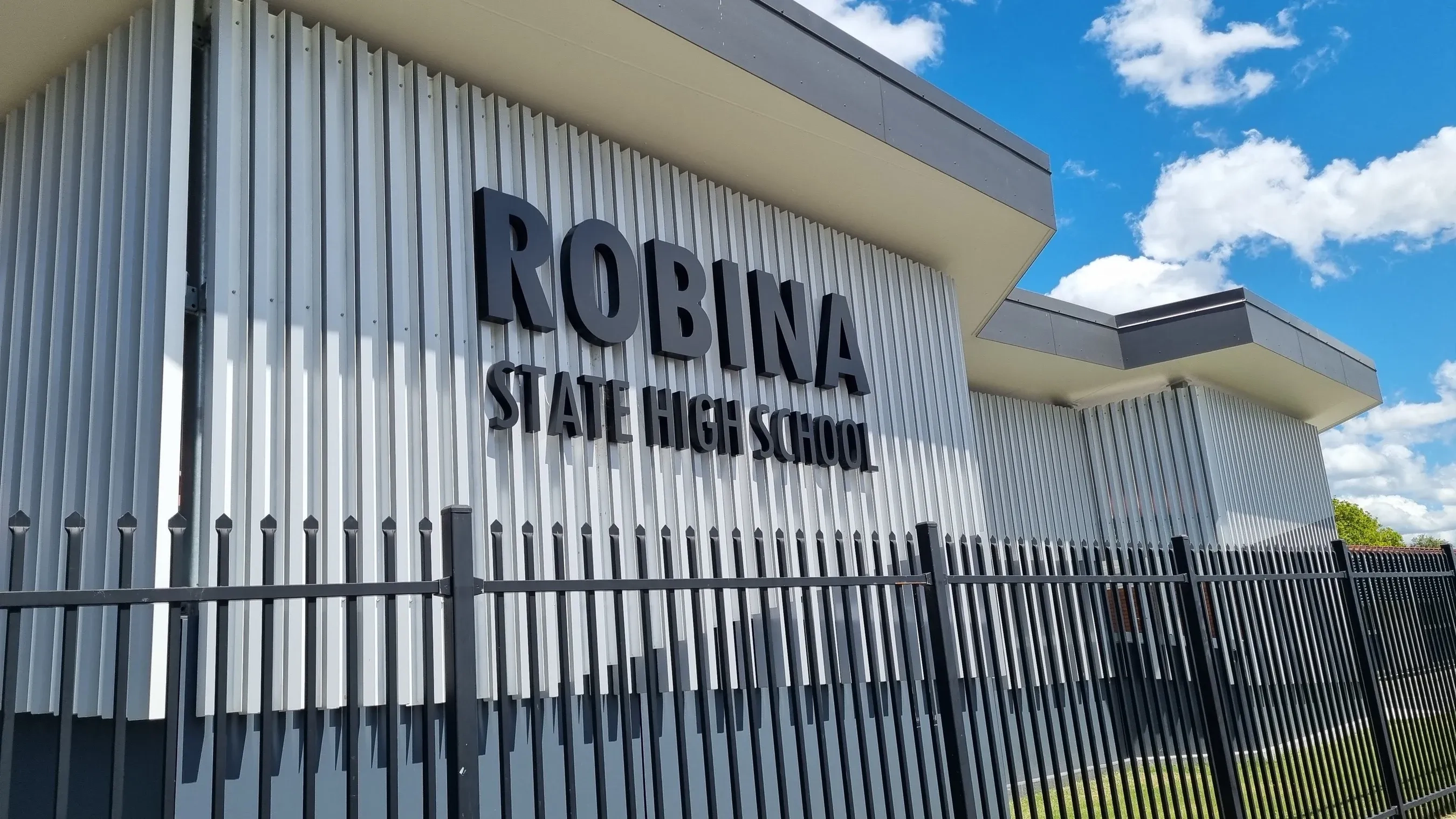 Robina-State-High-School-3.webp