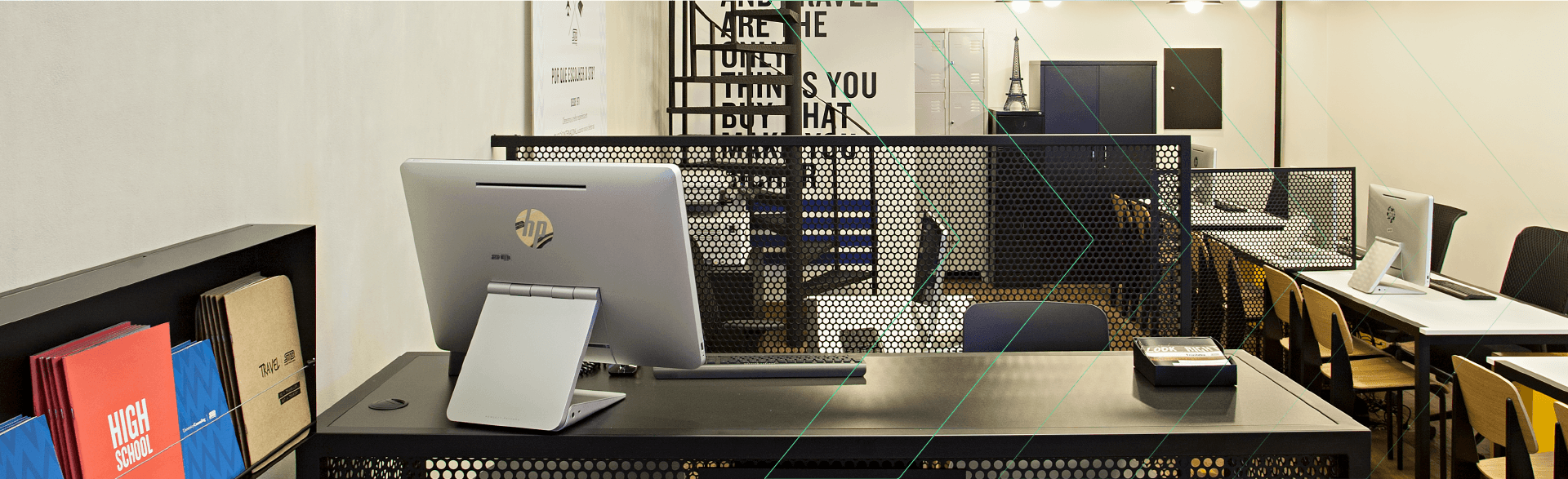 abra-um-stb-desk.png