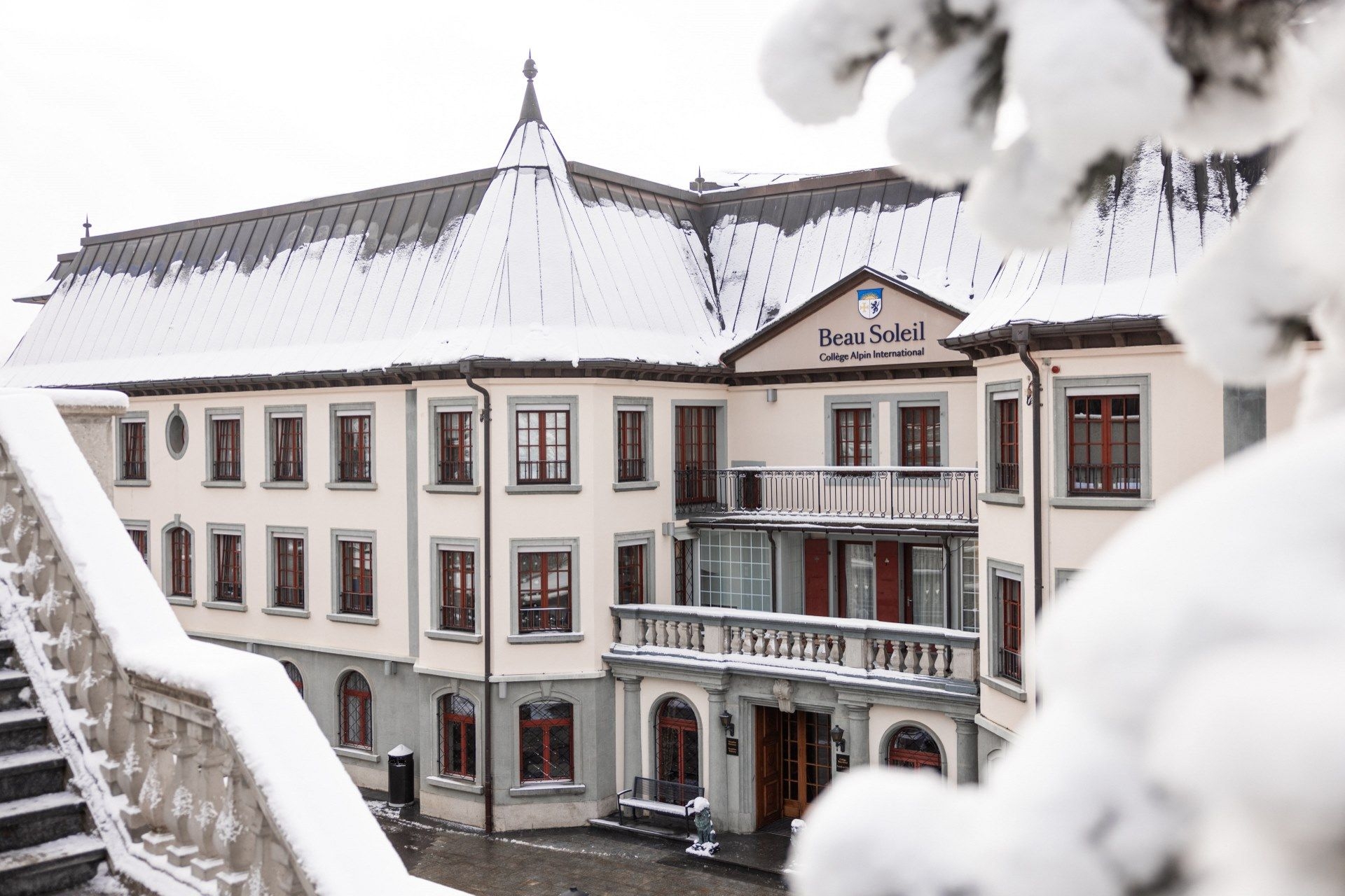 fachada com neve.jpg