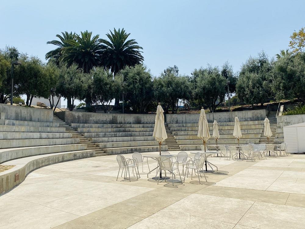 Amphitheater 1.jpg