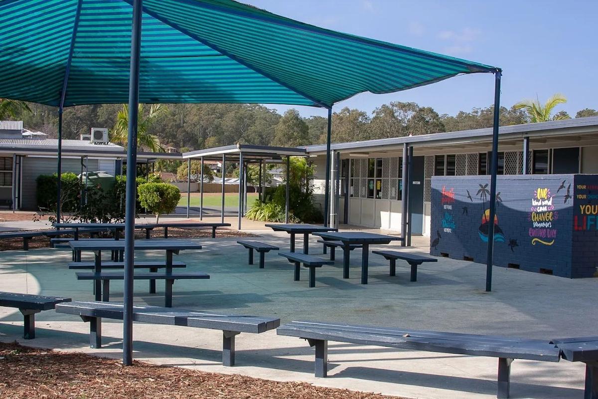 Elanora - patio.jpeg