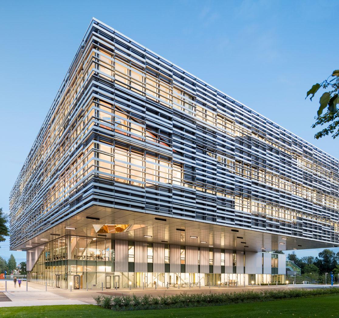 Langara 3.jpg