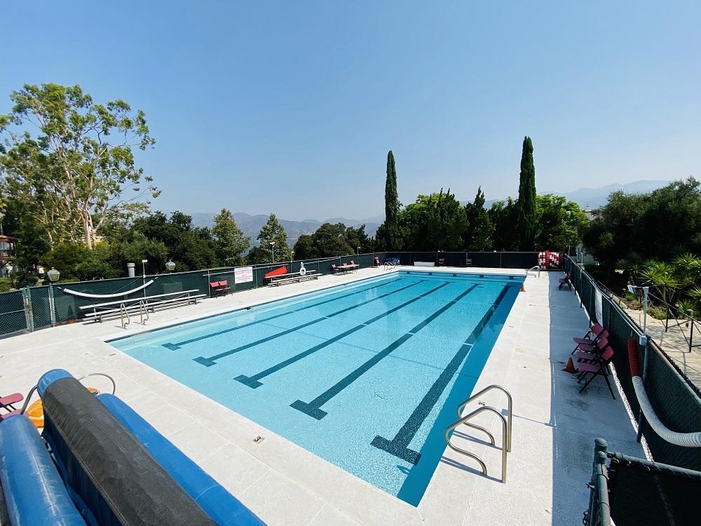 Pool.jpg