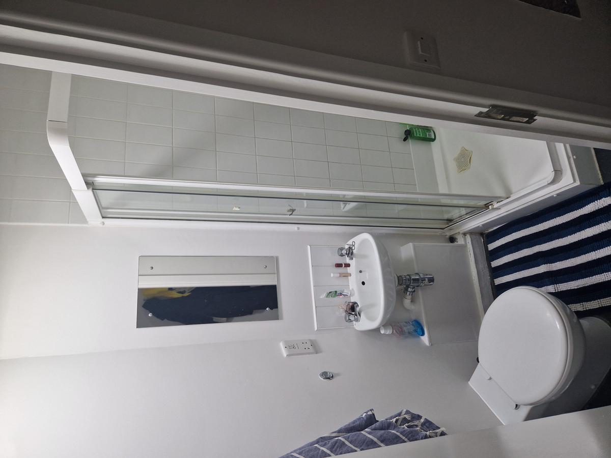 StAldates bathroom1.jpg