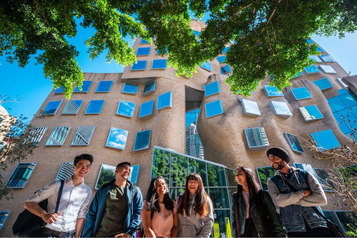 UTS.7.jpg