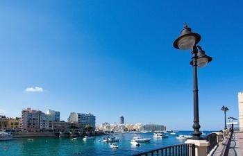Spinola Bay