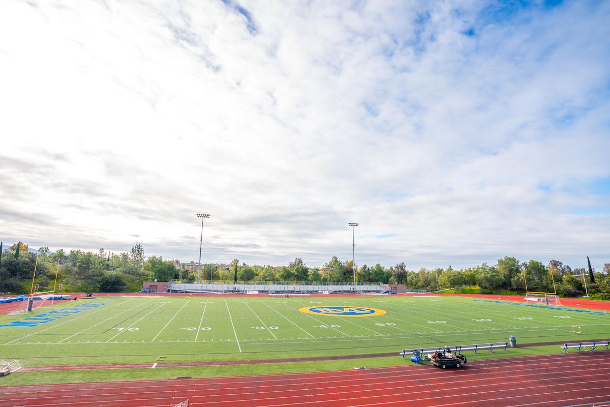 escola FootballField01.jpg