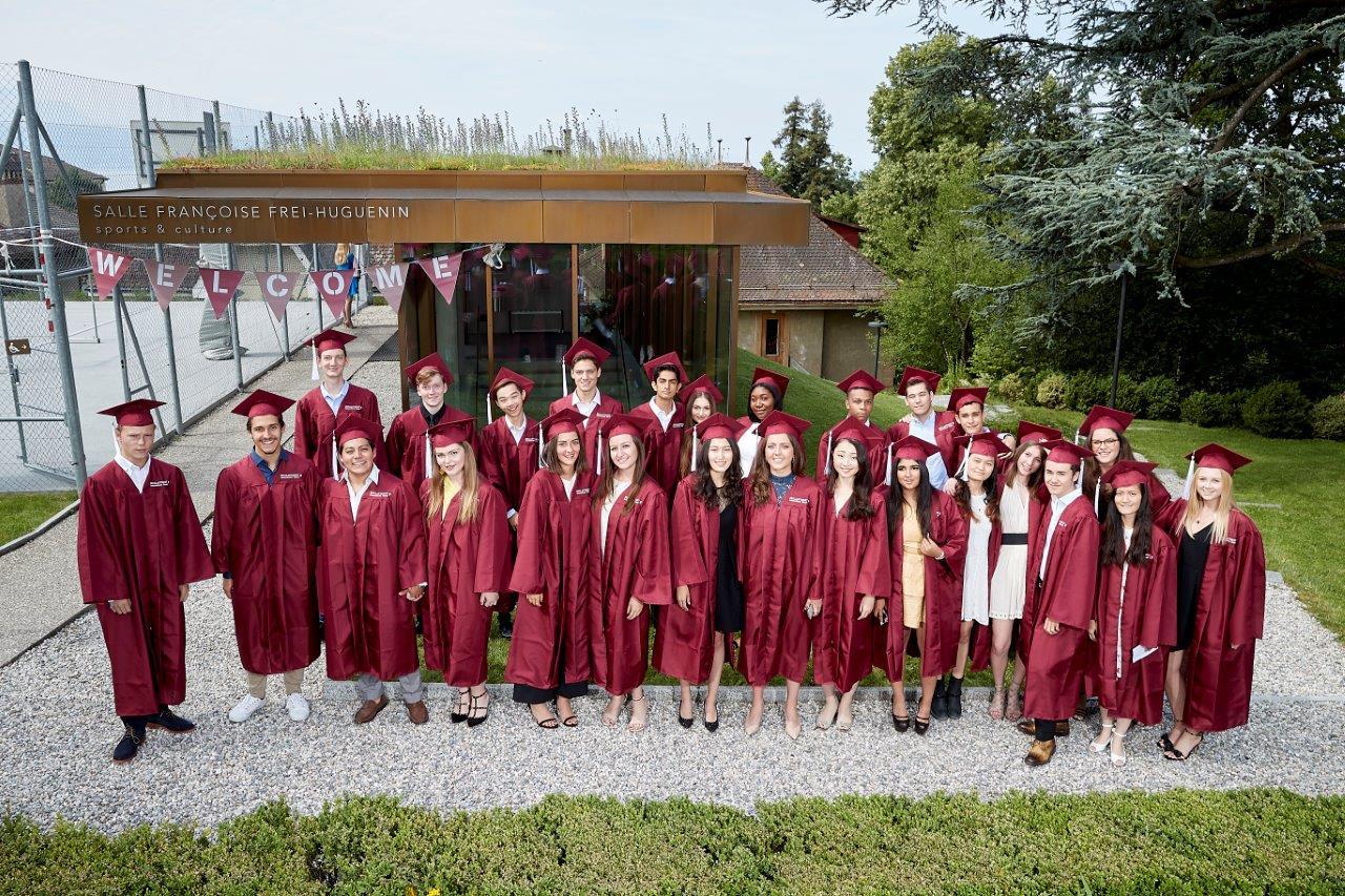 Brillantmont Students graduation.jpg