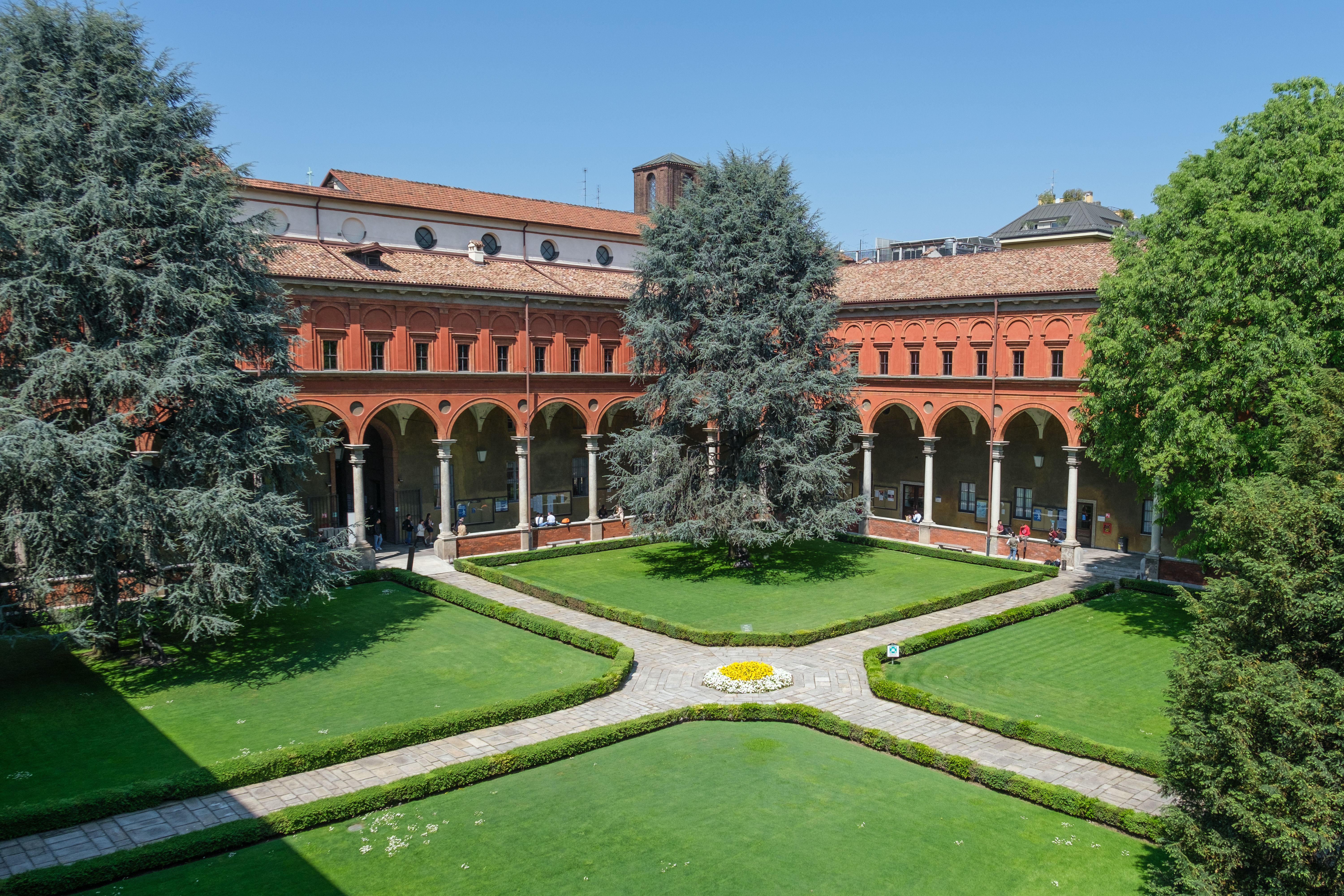 Milan campus cloisters_aerial view.jpg