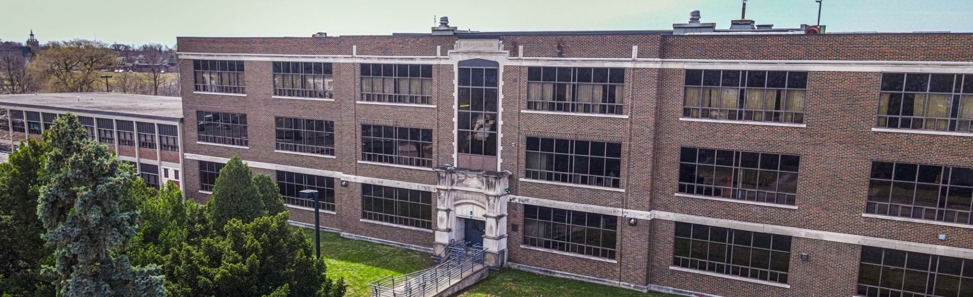 fort-erie-academy-high-school-no-canada-mob (1).jpg